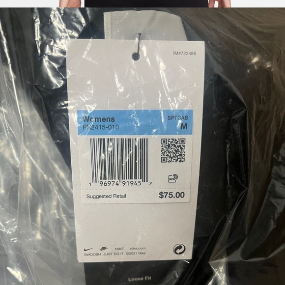 Nike Women's Black Athletic Jacket - Picture 2 of 3